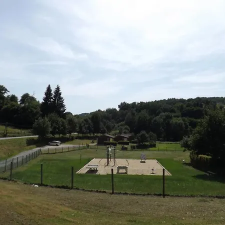 Tatil Evi Pittoresque Avec Piscine Et Terrasse - 4 Pers, Coeur Du Cantal - Fr-1-742-233