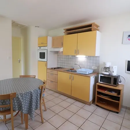 Pittoresque Avec Piscine Et Terrasse - 4 Pers, Coeur Du Cantal - Fr-1-742-233 * Boisset (Cantal)
